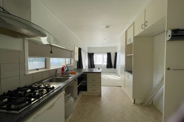 Photo of property in 11 Fraser Road, Papatoetoe, Auckland, 2025