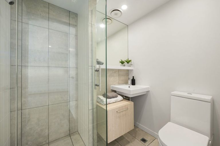 Photo of property in Vsp South, 404/166u Victoria Street, Te Aro, Wellington, 6011