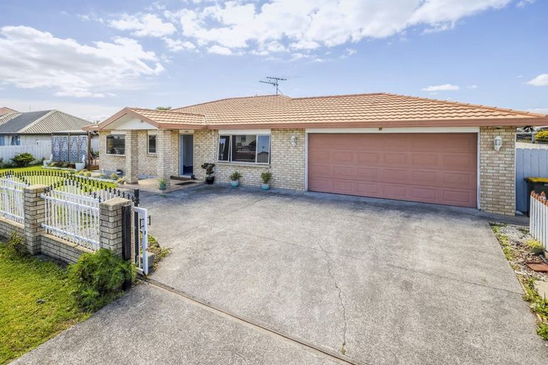 Photo of property in 64a Robertson Road, Favona, Auckland, 2024