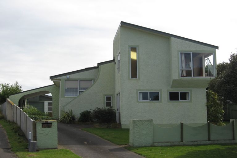 Photo of property in 36 Lee Street, Castlecliff, Whanganui, 4501
