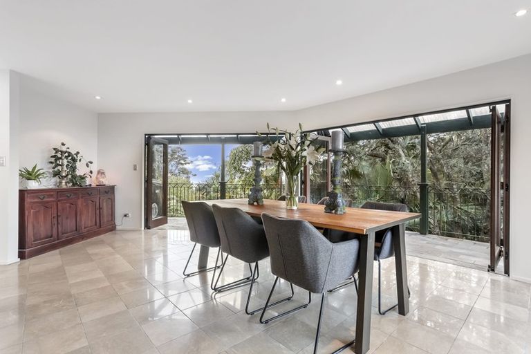 Photo of property in 64 Scenic Drive, Titirangi, Auckland, 0604