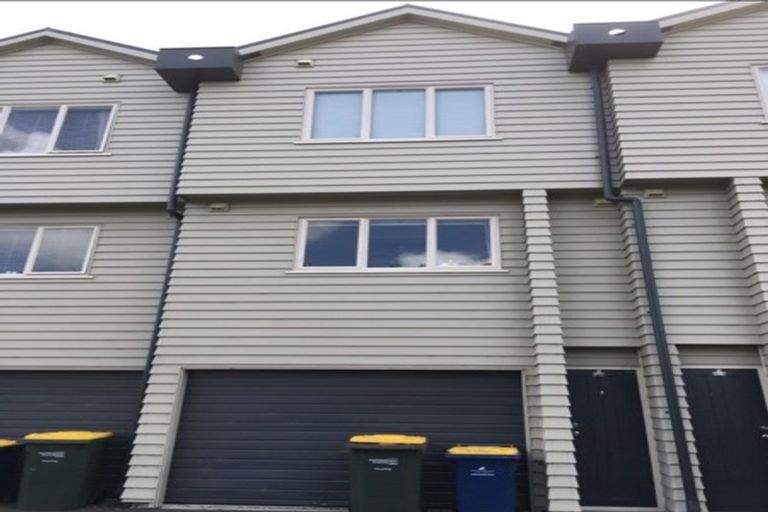 Photo of property in 5/4 Keeling Road, Henderson, Auckland, 0612