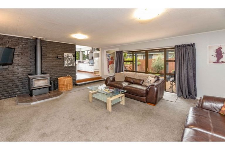 Photo of property in 40 Kowhai Avenue, Rangiora, 7400