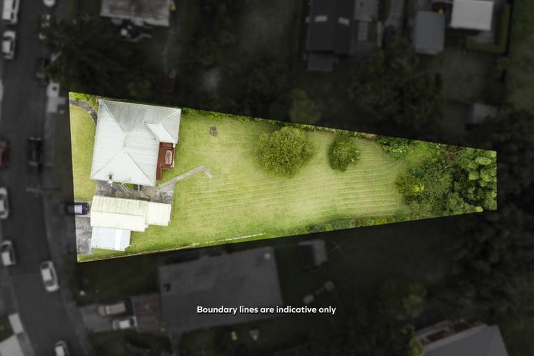 Photo of property in 4 Pomelo Road, Te Atatu South, Auckland, 0610