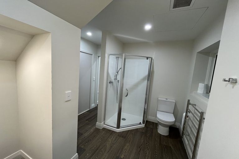 Photo of property in Fountain Court Flats, 48 Oriental Parade, Oriental Bay, Wellington, 6011