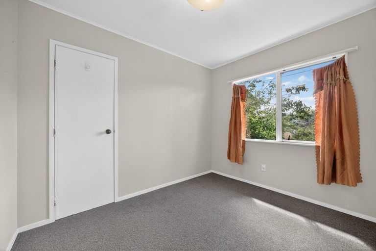 Photo of property in 2/34a Helena Street, Massey, Auckland, 0614