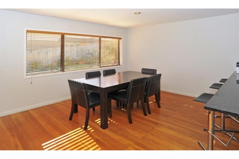 Photo of property in 28 Index Place, Manurewa, Auckland, 2105