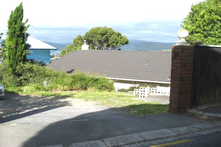 Photo of property in 107 Inglis Street, Seatoun, Wellington, 6022