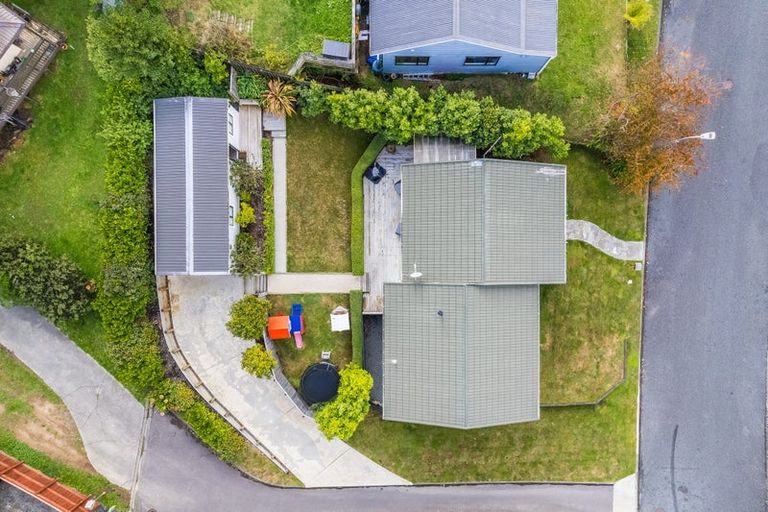 Photo of property in 19 Seagull Place, Whitby, Porirua, 5024