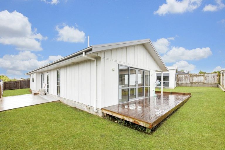 Photo of property in 24 Poplar Grove, Feilding, 4702