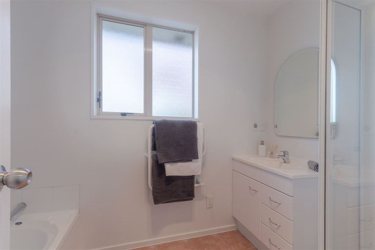 Photo of property in 75a Farquhars Road, Redwood, Christchurch, 8051