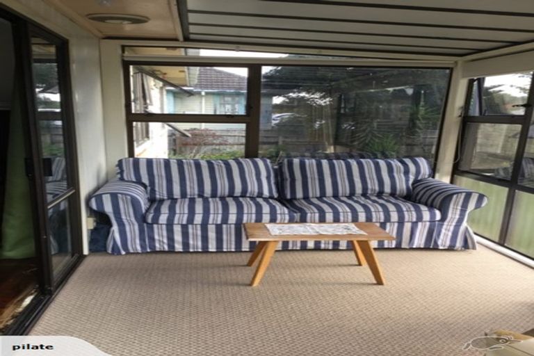 Photo of property in 83 Clyde Crescent, Roslyn, Palmerston North, 4414