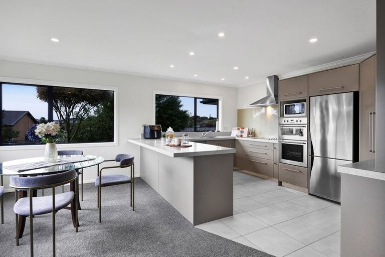 Photo of property in 37 Dillon Drive, Bell Block, New Plymouth, 4312