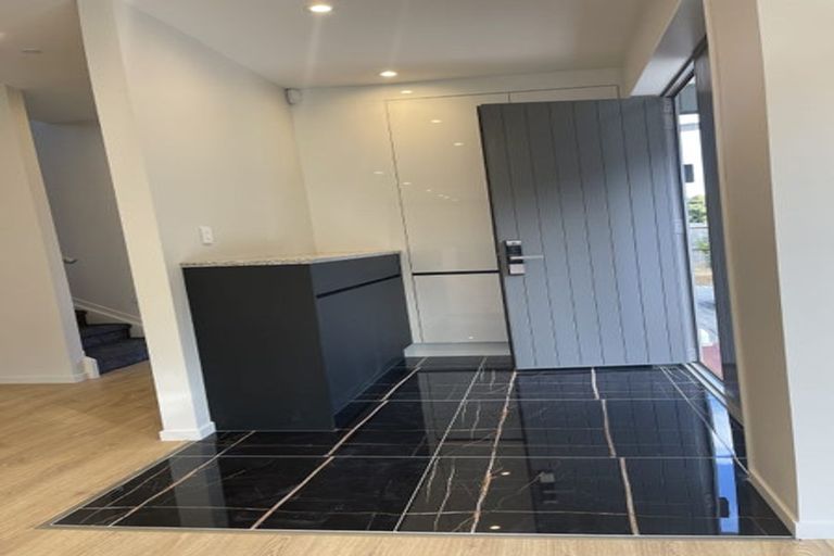 Photo of property in 3 Skanda Crescent, Flat Bush, Auckland, 2019