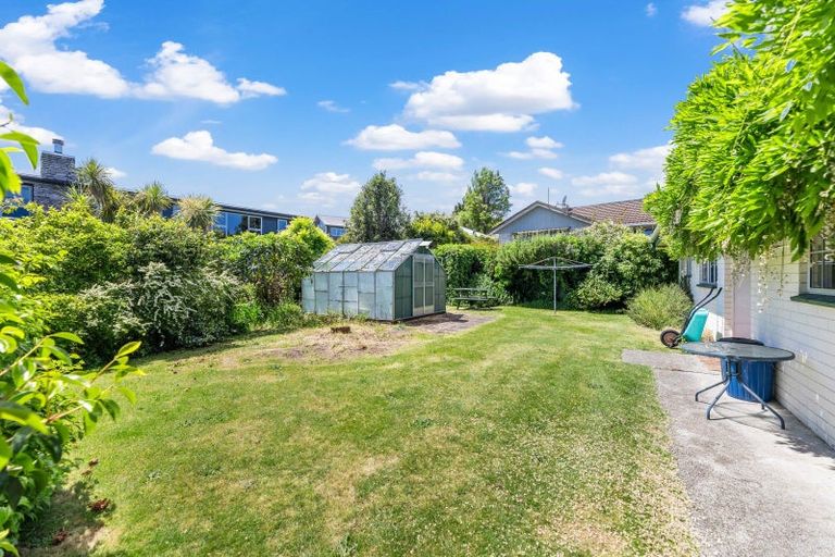 Photo of property in 10 Te Hepera Street, Waipahihi, Taupo, 3330