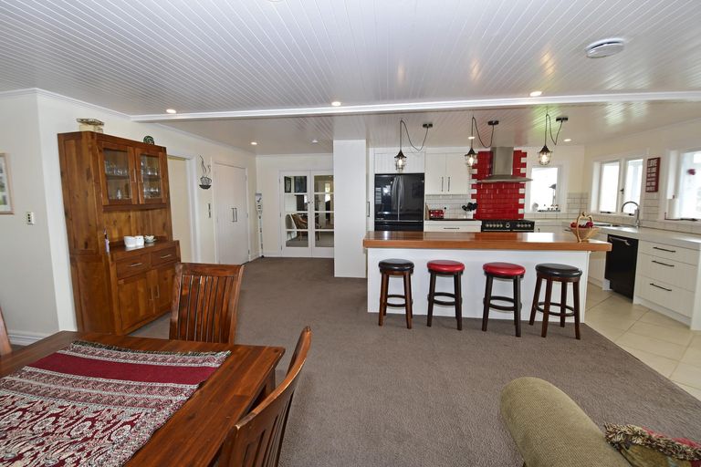 Photo of property in 956 Oneriri Road, Kaiwaka, 0573
