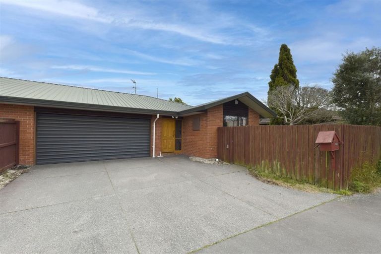 Photo of property in 21 Ben Nevis Drive, Broomfield, Christchurch, 8042