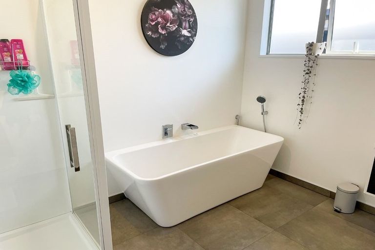 Photo of property in 8 Rostrevor Place, Mairehau, Christchurch, 8052