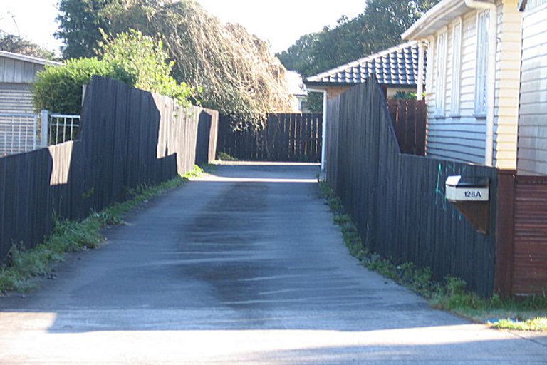 Photo of property in 128a Old Wairoa Road, Papakura, 2110