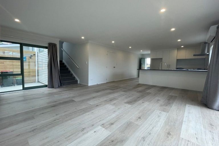 Photo of property in 51 Verran Road, Birkenhead, Auckland, 0626