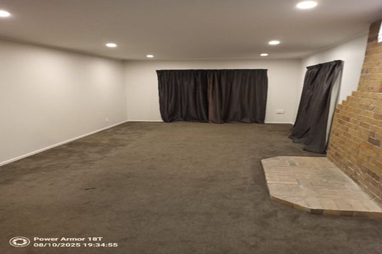 Photo of property in 3 Cade Place, Weymouth, Auckland, 2103