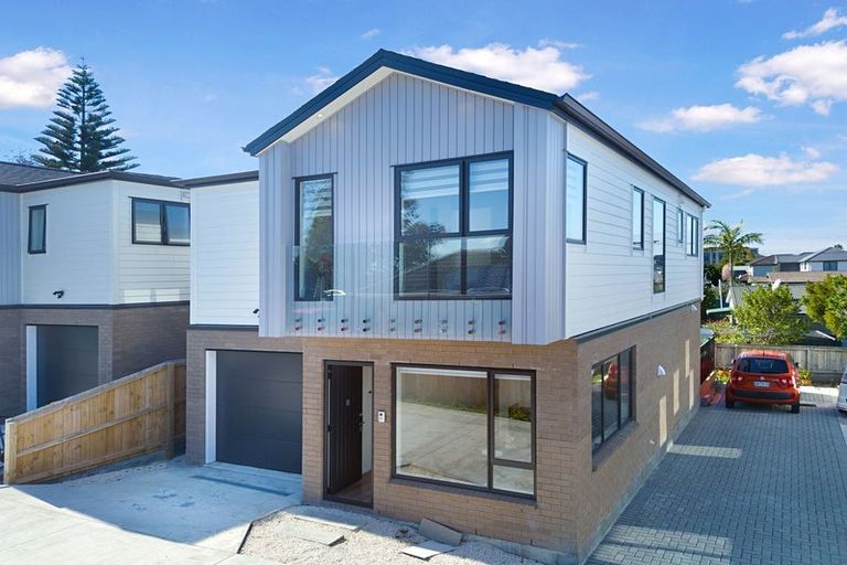Photo of property in 22b Toru Street, Te Atatu Peninsula, Auckland, 0610