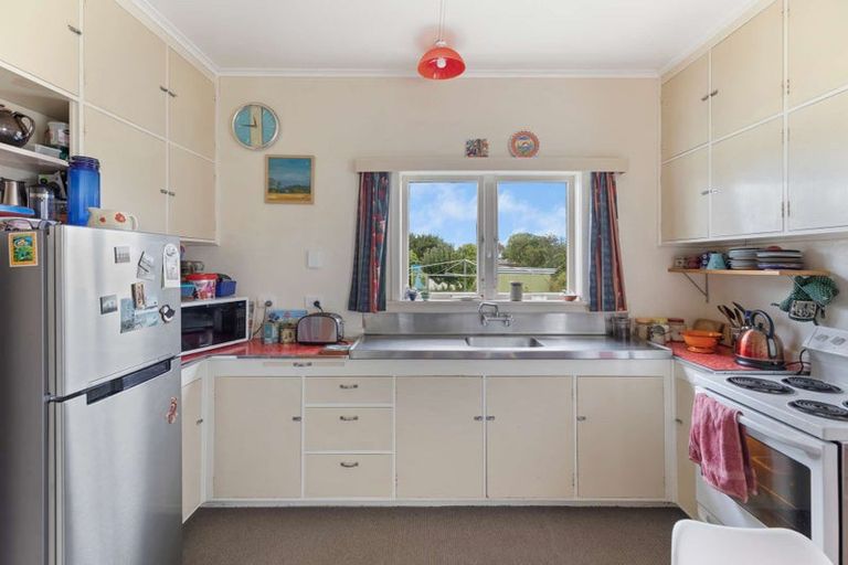 Photo of property in 5 Gloag Street, Waverley, 4510