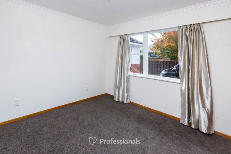 Photo of property in 61 Kashmir Avenue, Clouston Park, Upper Hutt, 5018