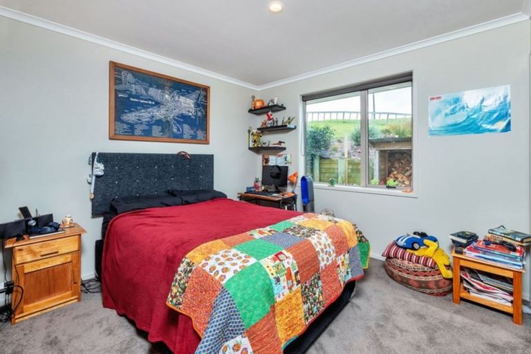 Photo of property in 64 Kaipara Coast Highway, Helensville, Kaukapakapa, 0871