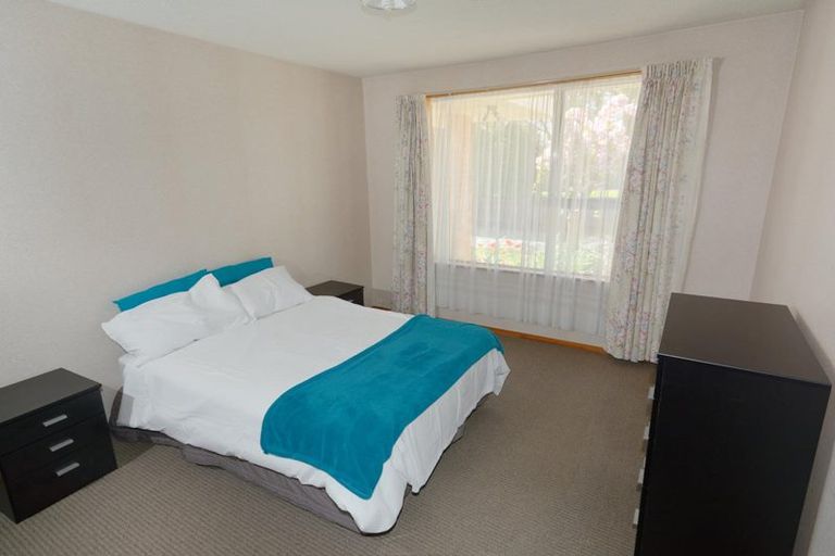 Photo of property in 15 Topaz Place, Bishopdale, Christchurch, 8053