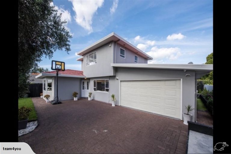 Photo of property in 313 Hobsonville Road, Hobsonville, Auckland, 0618