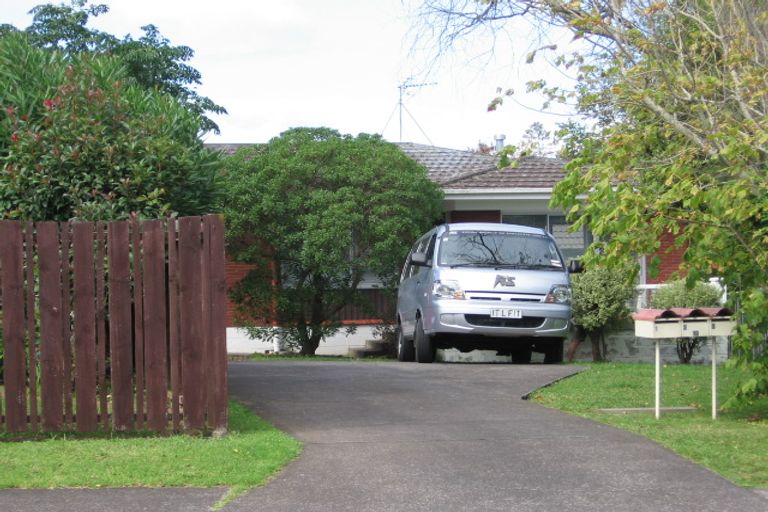 Photo of property in 3/19 Hedge Row, Sunnyhills, Auckland, 2010
