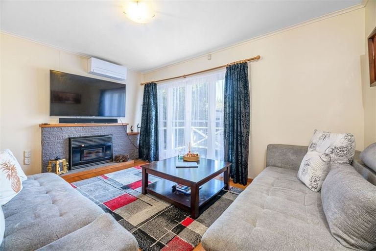 Photo of property in 7 Harrington Road, Henderson, Auckland, 0610