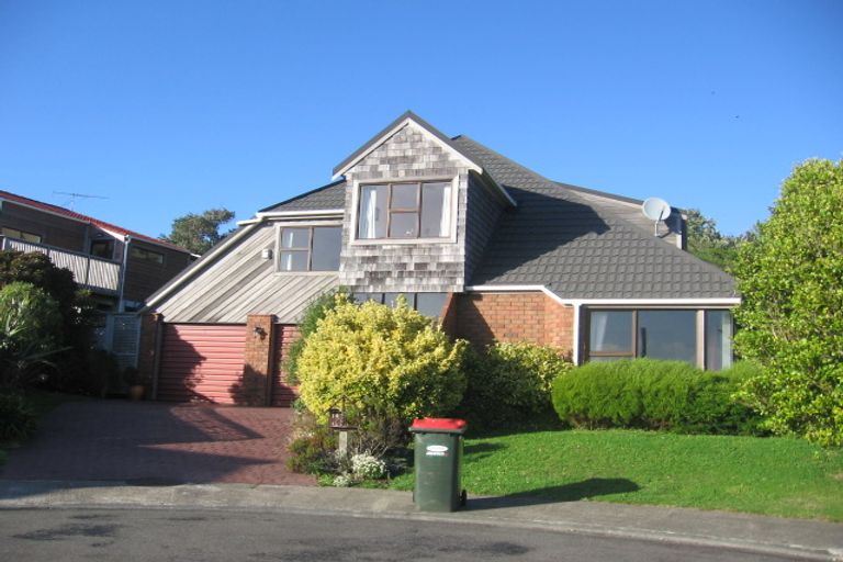 Photo of property in 7 Silverton Place, Churton Park, Wellington, 6037