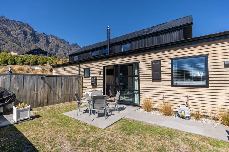 Photo of property in 15 Muster Road, Jacks Point, 9371
