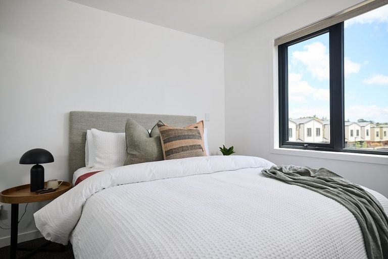 Photo of property in 62 Te Puketoka Lane, Mangere, 2022