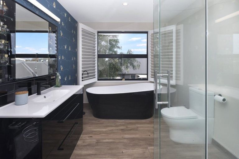 Photo of property in 2 Country Place, Burwood, Christchurch, 8083