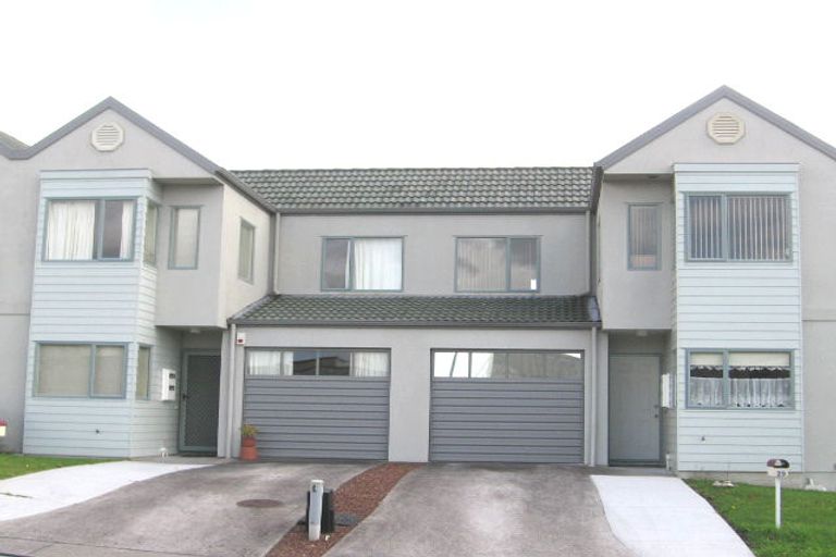 Photo of property in 31 Stephen Avenue, Henderson, Auckland, 0610