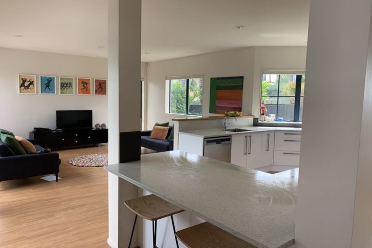 Photo of property in 34 Riverstone Road, Te Atatu Peninsula, Auckland, 0610
