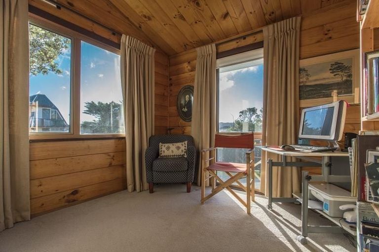 Photo of property in 166 Orangi Kaupapa Road, Northland, Wellington, 6012