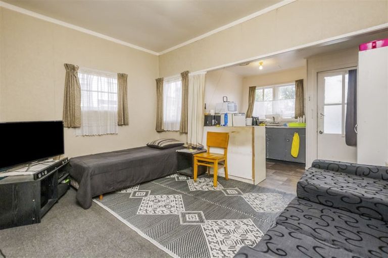 Photo of property in 116 Kolmar Road, Papatoetoe, Auckland, 2025