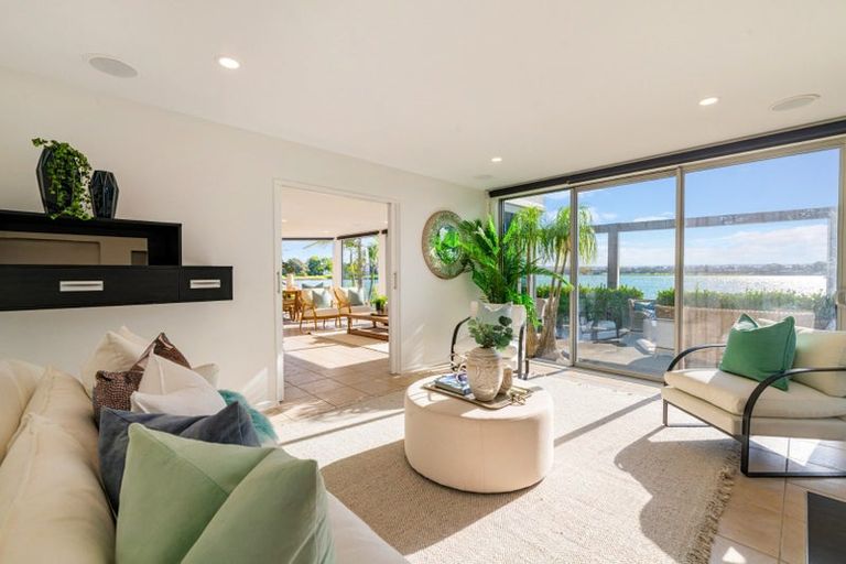 Photo of property in 6b Arkley Avenue, Farm Cove, Auckland, 2012