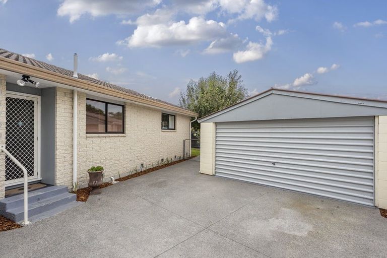 Photo of property in 29 Sefton Street, Belfast, Christchurch, 8051
