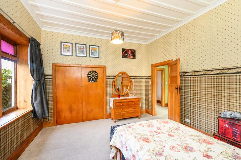 Photo of property in 74 Pitama Road, Awapuni, Palmerston North, 4412