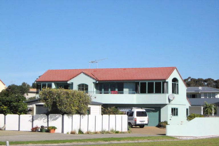 Photo of property in 84 Ocean Road, Ohope, 3121