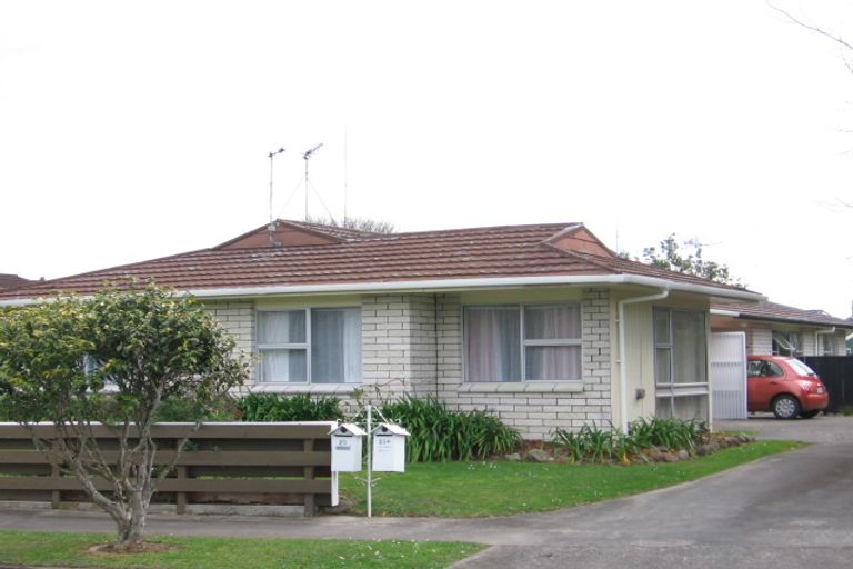 Photo of property in 23 Erin Street, Hokowhitu, Palmerston North, 4410