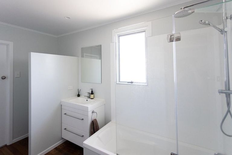 Photo of property in 246 Coronation Avenue, Welbourn, New Plymouth, 4310
