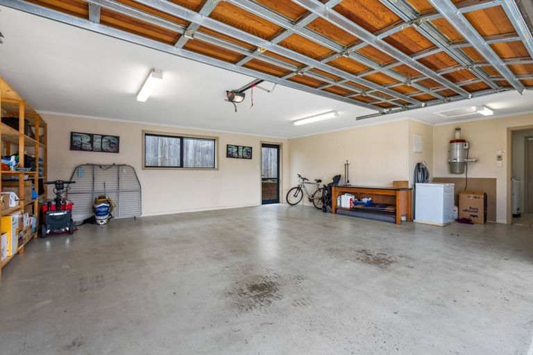 Photo of property in 6 Grandvista Drive, Green Island, Dunedin, 9018
