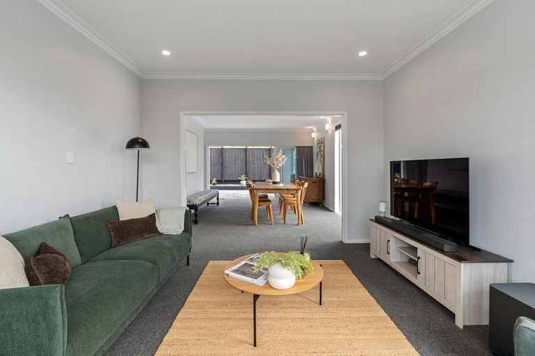 Photo of property in 3 Gonville Street, Tawa, Wellington, 5028