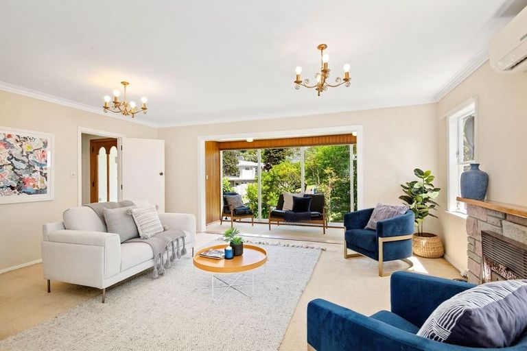 Photo of property in 6 Lane Crescent, Tawa, Wellington, 5028